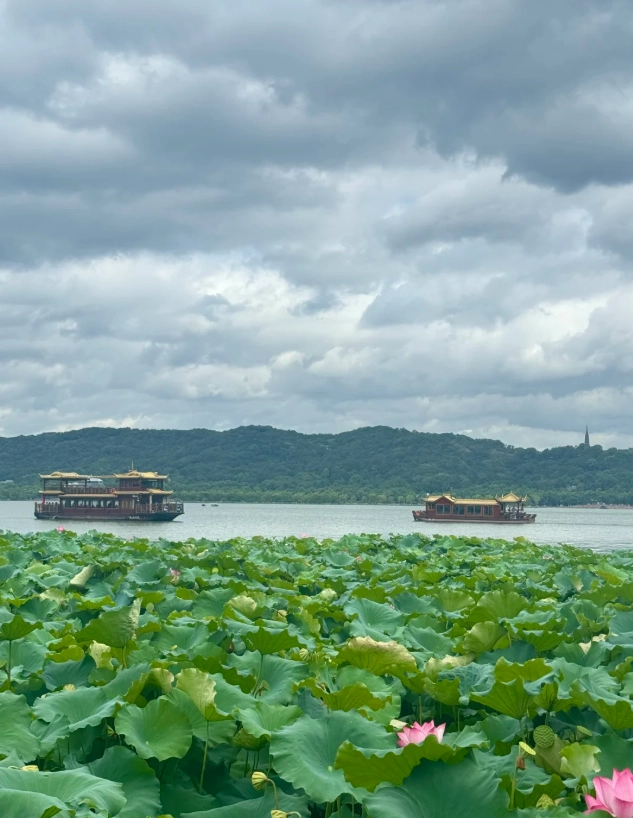 West Lake tour duration West Lake tour duration