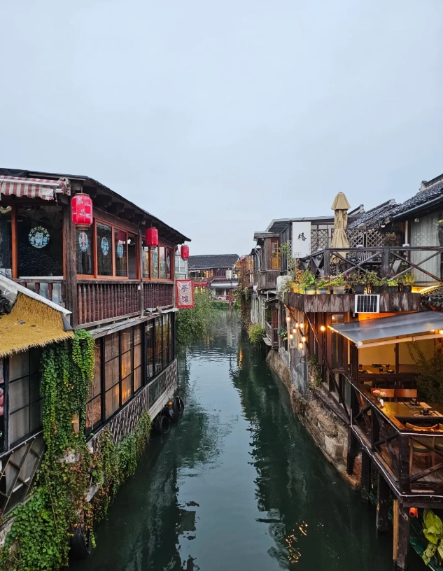 Zhujiajiao Water Town photo locations Zhujiajiao Water Town photo locations