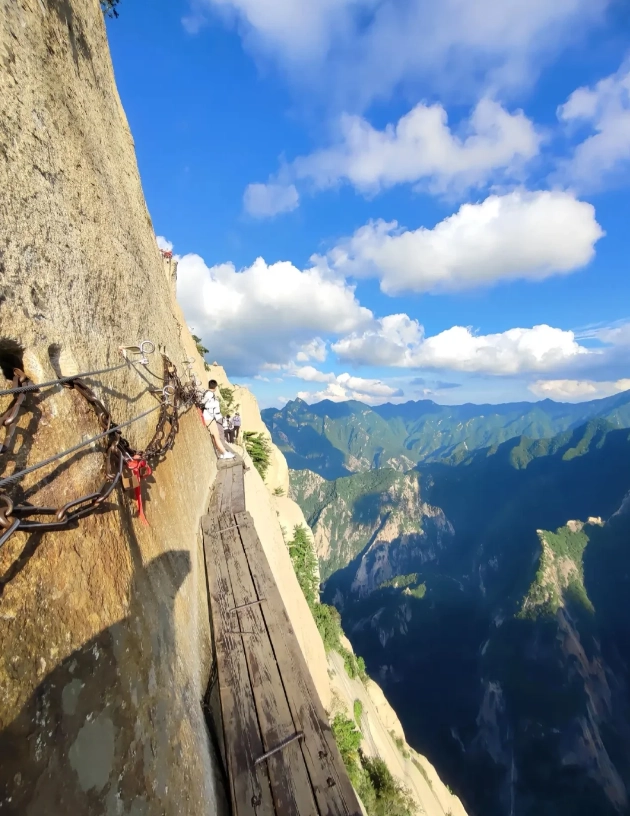 Huashan adventure Huashan adventure