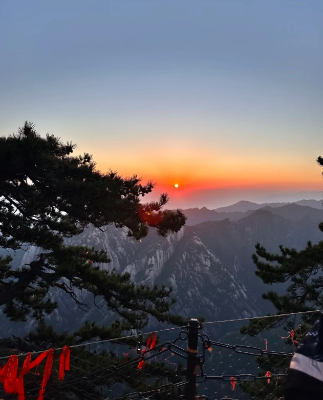 Mount Hua sunrise viewing time