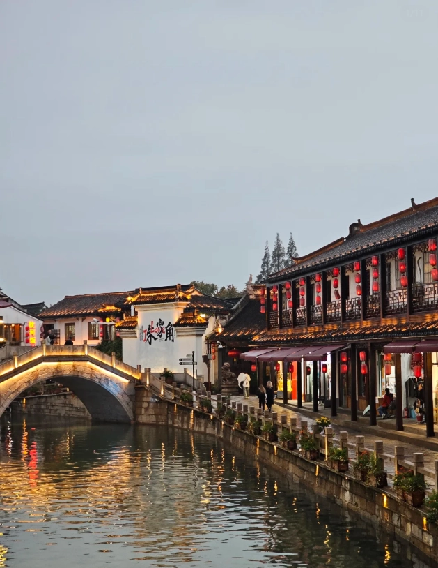 Zhujiajiao Water Town Photography Spots: Best Canal Views