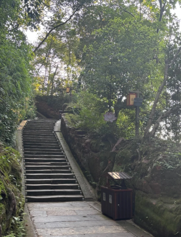 Leshan Giant Buddha tips Leshan Giant Buddha tips