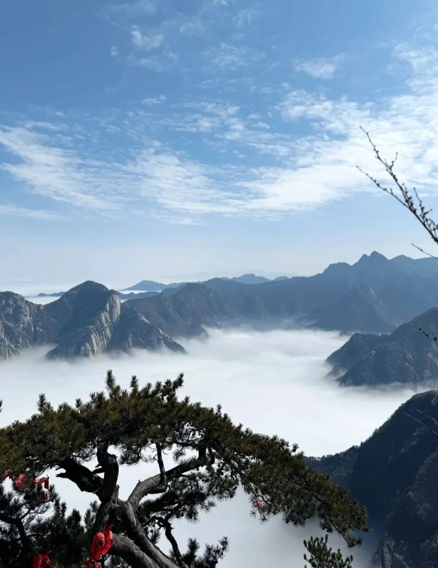 Huashan mountain hike Huashan mountain hike
