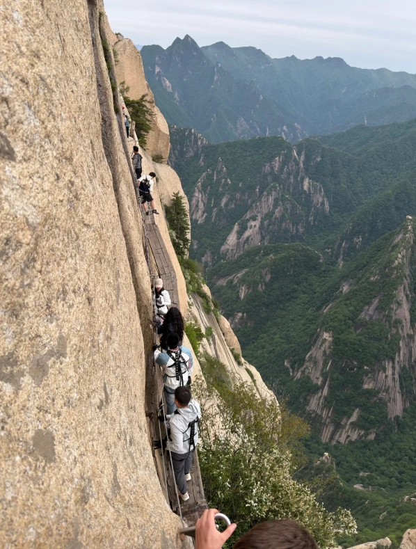 Mount Hua travel tips Mount Hua travel tips