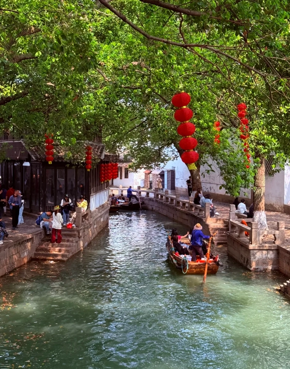 Suzhou water town guide Suzhou water town guide