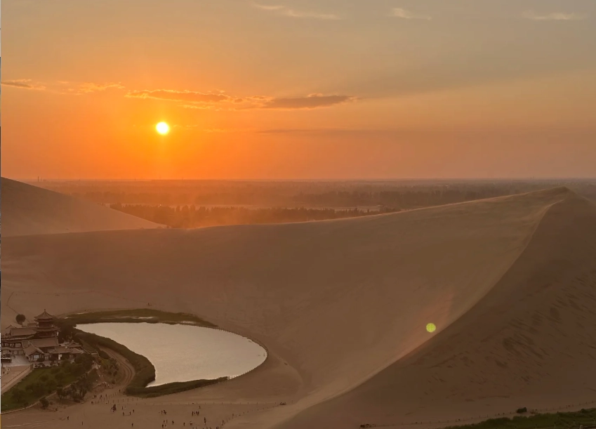 Crescent Lake Sunset Time: Avoid Crowds & Capture Magic