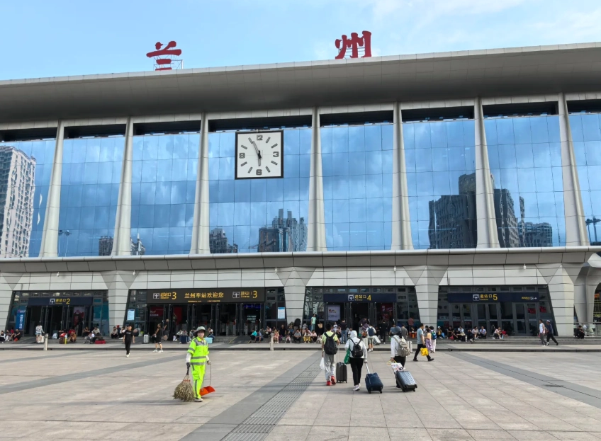Lanzhou to Dunhuang Train: Save Hours with My Insider Booking Trick