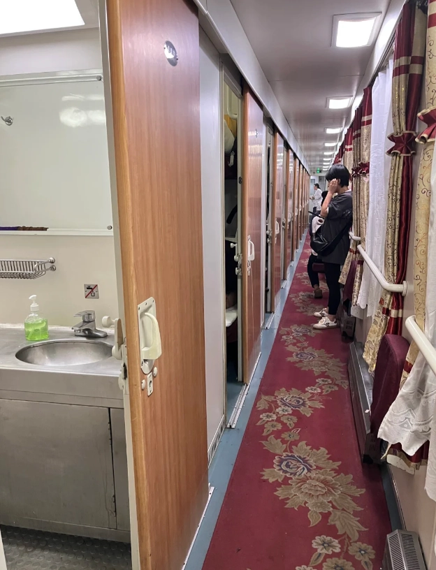 Gansu train travel Gansu train travel
