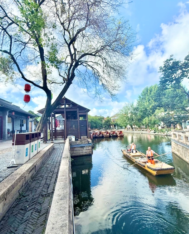 how to visit Pingjiang Road