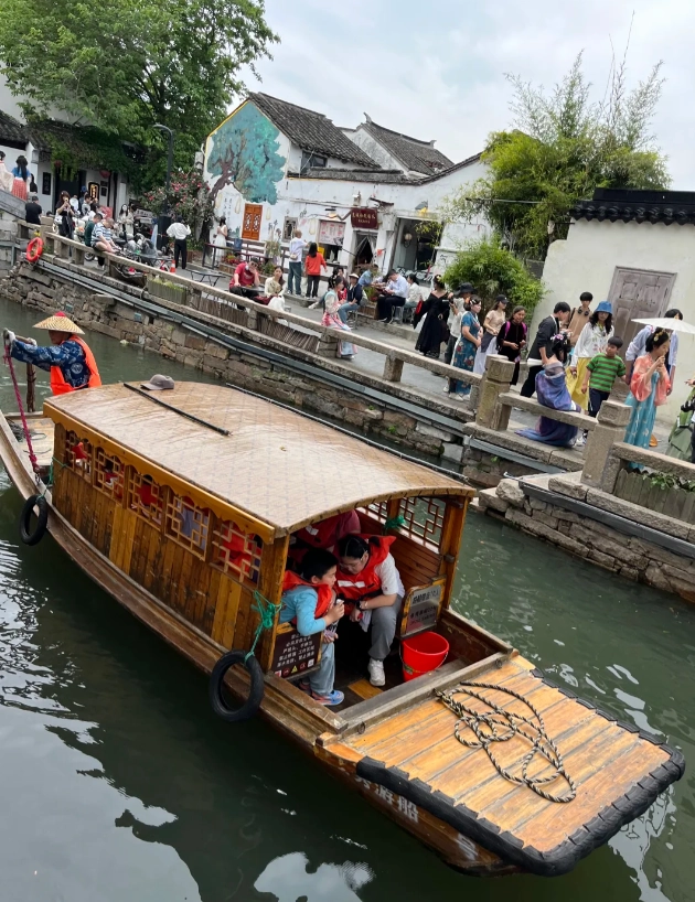 Suzhou canal tour