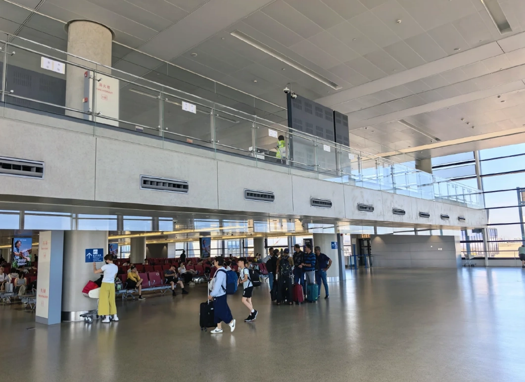 buying SIM card at Shanghai airport