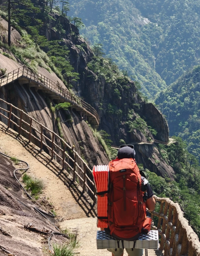 solo travel china