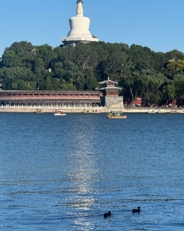 best time to visit Beihai Park