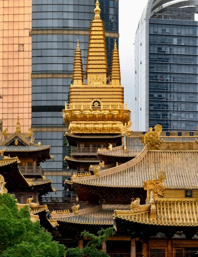 Jing'an Temple golden hour Jing'an Temple golden hour
