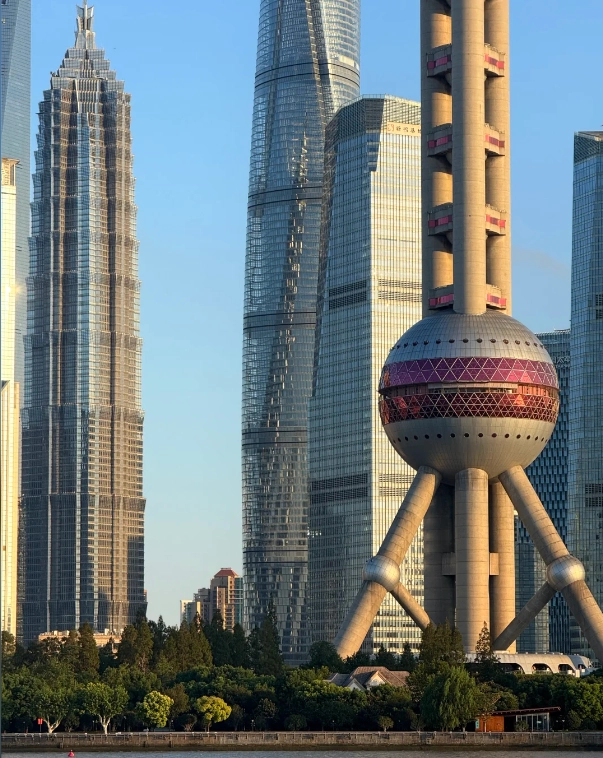 Bund restaurants nearby
