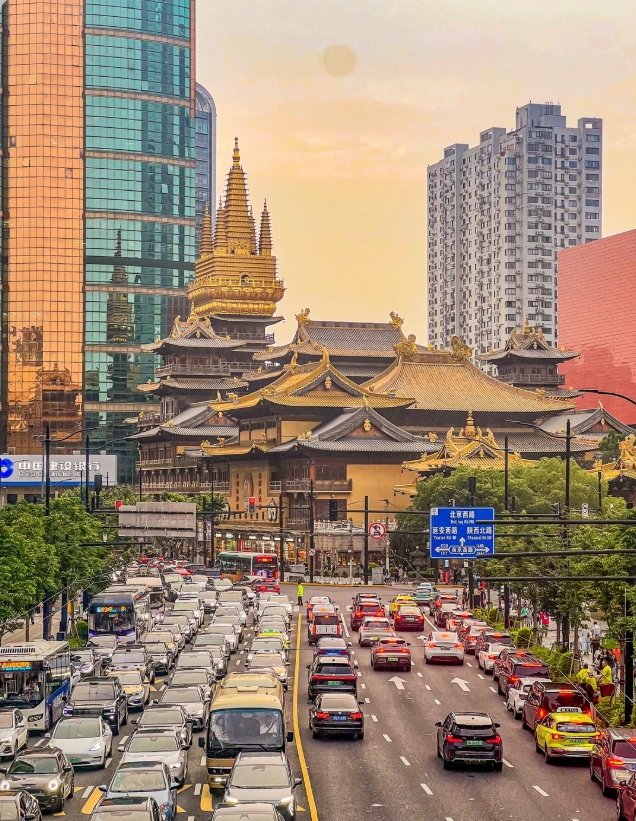Jing'an Temple English Guide: Save Time & Avoid Crowds