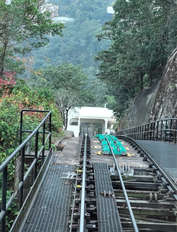 Victoria Peak Tram ticket online: Skip queues & book now