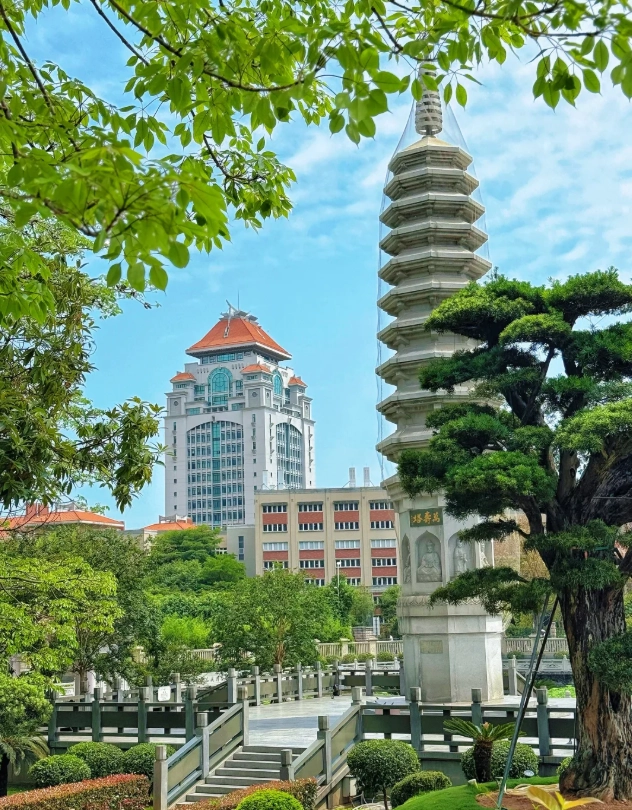Nanputuo Temple foreigner guide