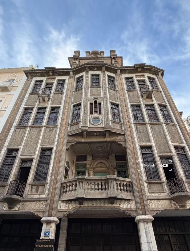what to buy in Zhongshan Road