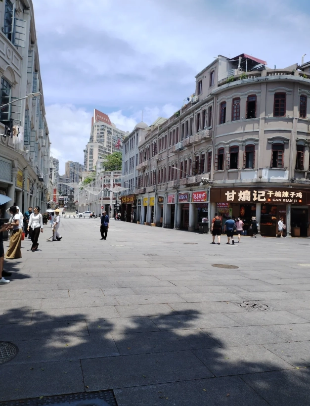 Zhongshan Road Pedestrian Street tips Zhongshan Road Pedestrian Street tips