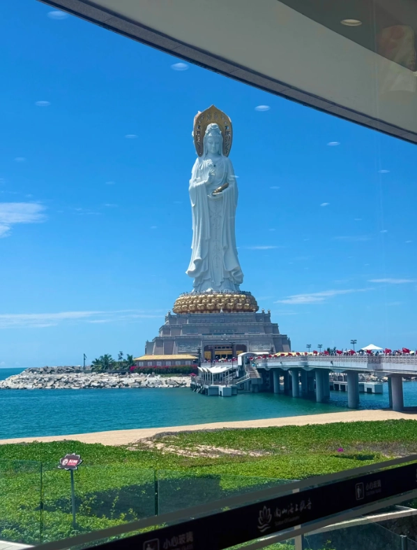 Nanshan Buddha cart tour