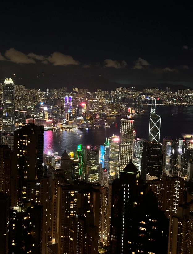 when to visit Victoria Peak