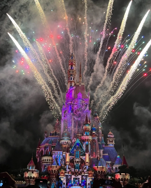 Hong Kong Disneyland ticket deals Hong Kong Disneyland ticket deals