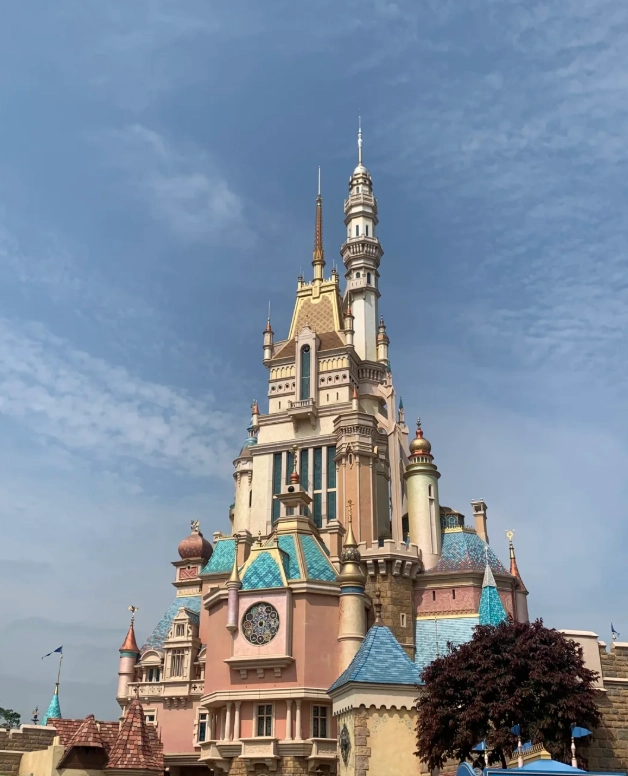Hong Kong Disneyland English Guide: Navigate Like a Pro