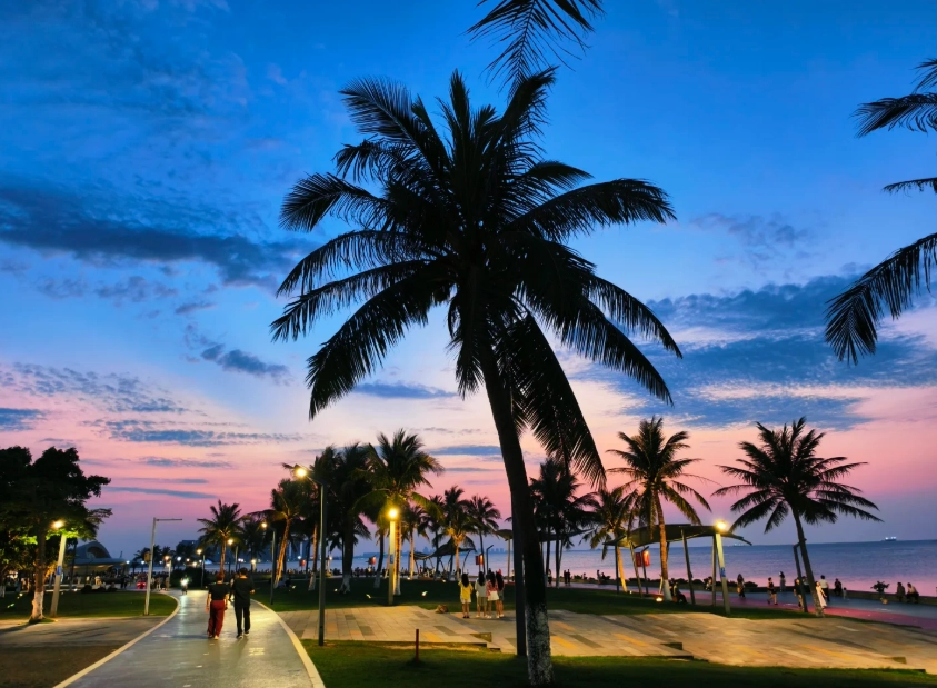 Haikou Local Tour Guide: Navigate Like a Pro
