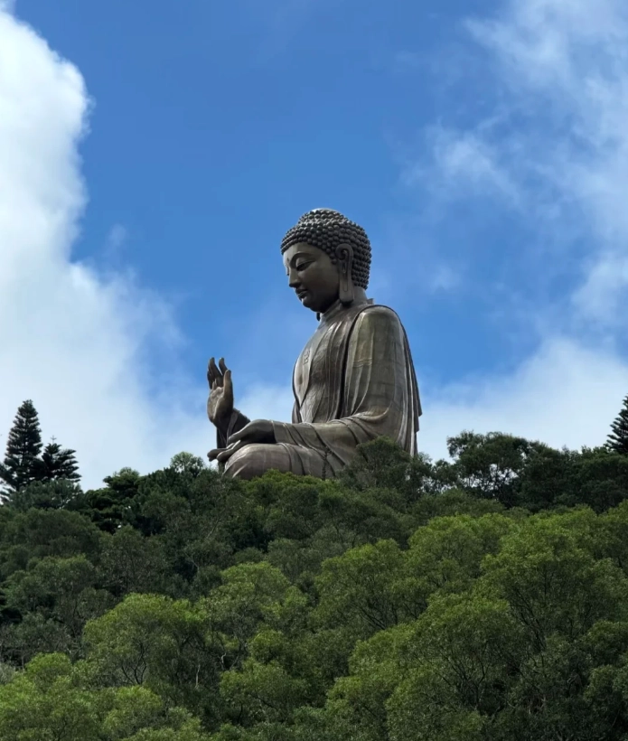 How to Get to Tian Tan Buddha & Ngong Ping 360: Insider Tips to Avoid Crowds