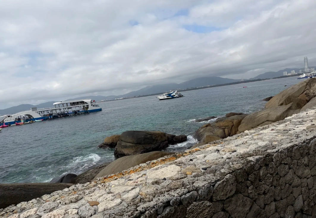how to get to Wuzhizhou Island how to get to Wuzhizhou Island