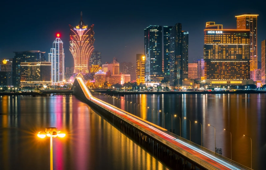 Macau English Speaking Guide: Navigate Like a Local