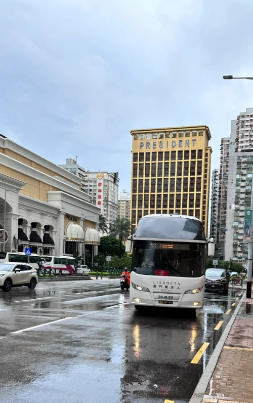 getting around macau