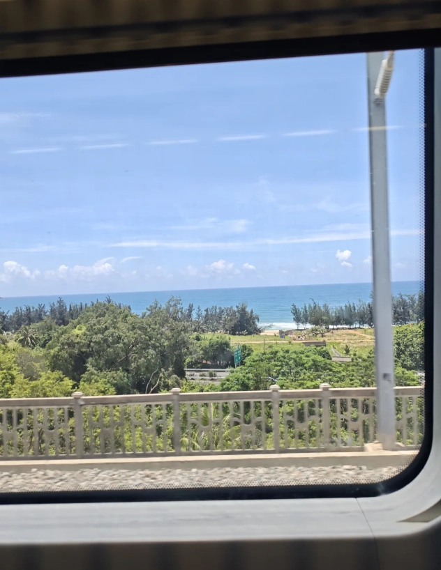 Haikou train to Sanya Haikou train to Sanya
