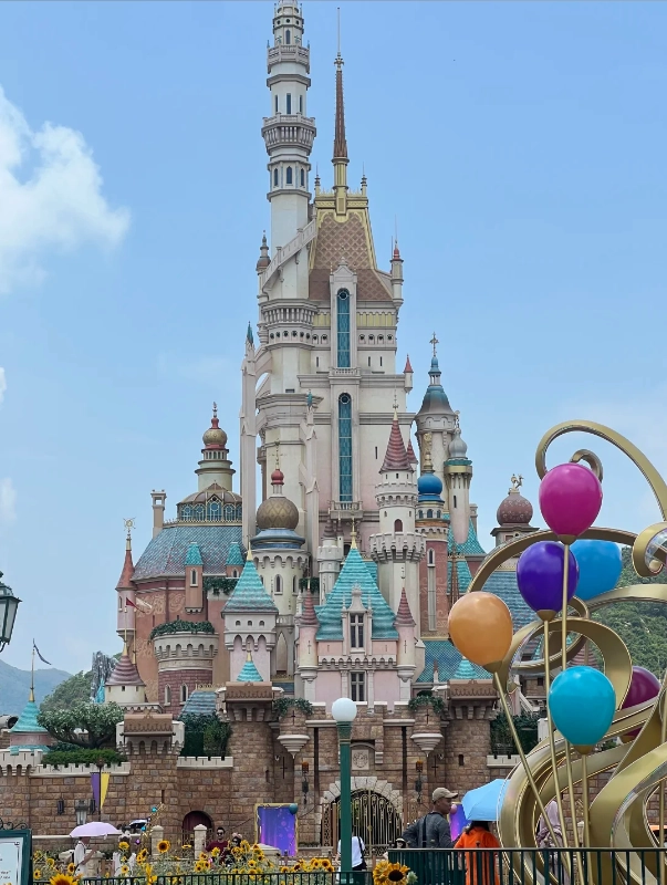 Hong Kong Disneyland one day itinerary Hong Kong Disneyland one day itinerary
