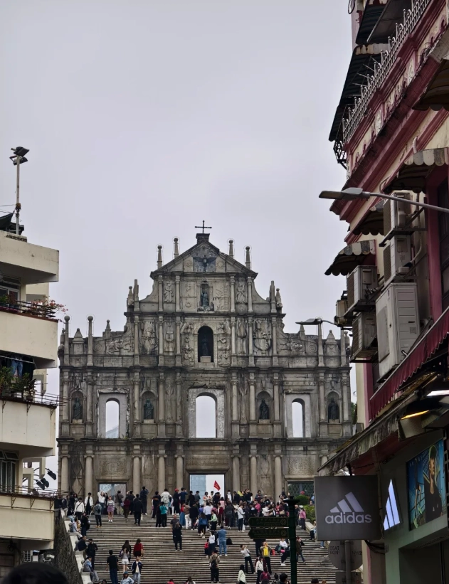 Ruins of St. Paul's to Monte Fort: Walk Through Macau's Heart