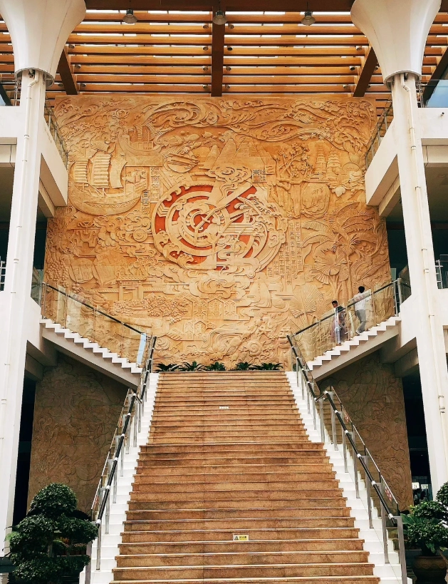 Hainan Provincial Museum: English Guide for Foreign Visitors