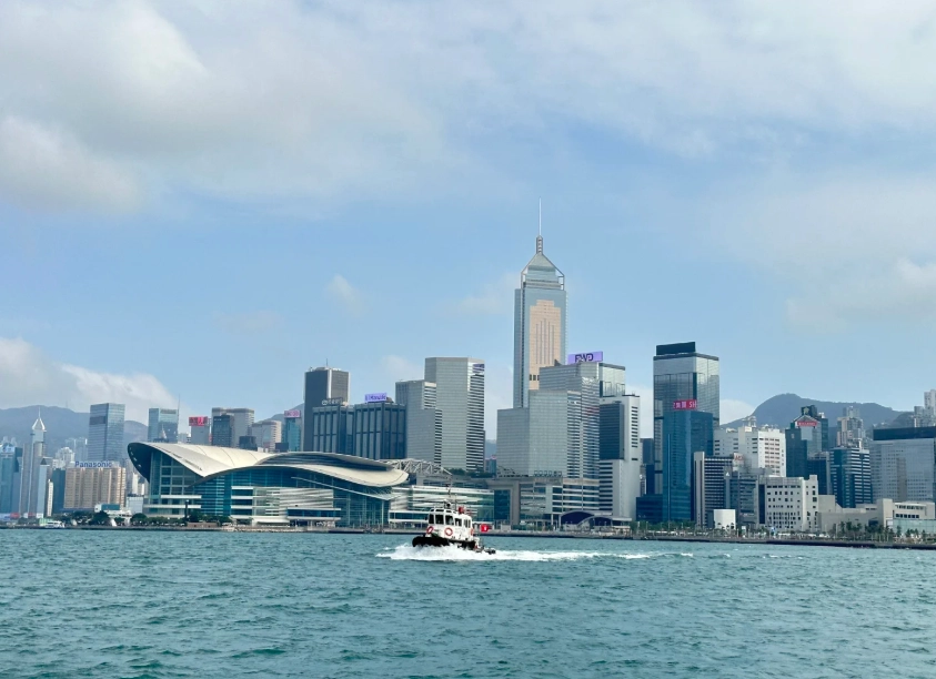 How to visit Victoria Harbour: Best views & ferry tips