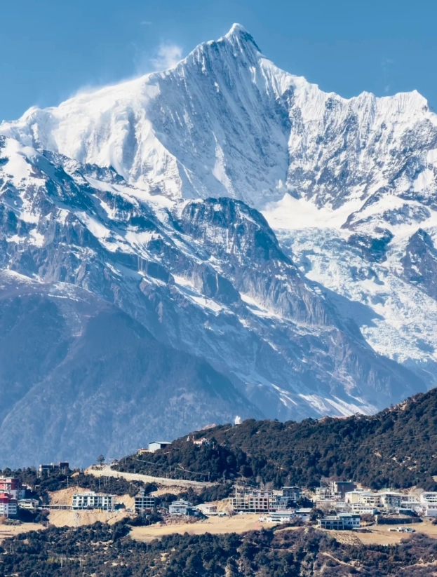 Tibetan holy mountain tour