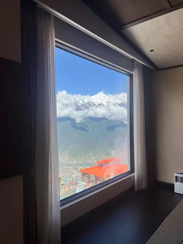 places to stay in Deqin places to stay in Deqin