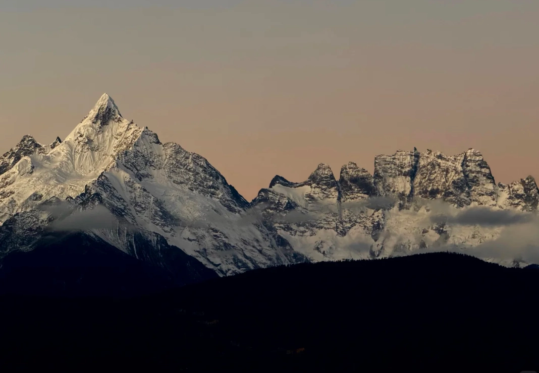 Meili Snow Mountain from Lijiang Meili Snow Mountain from Lijiang