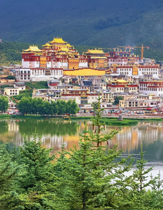 Photo of Ganden Sumtseling Monastery: Shangri-La photography locations