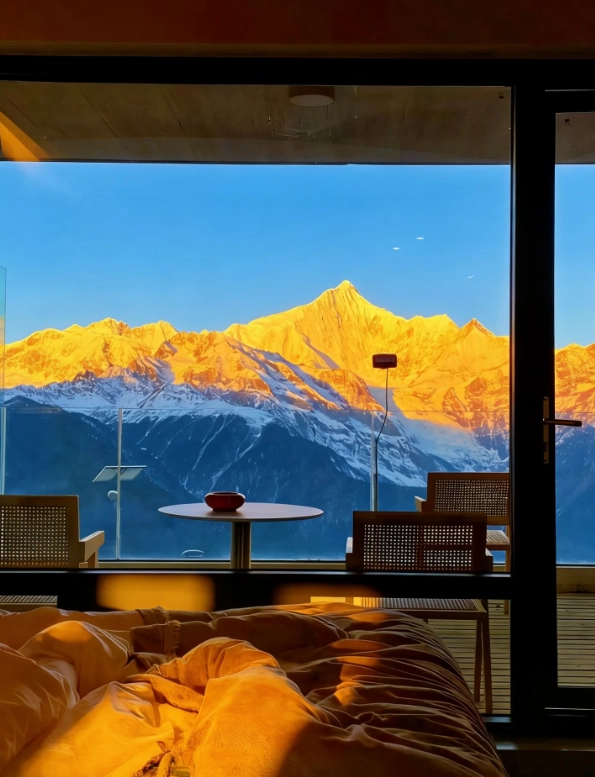 Where to Stay Near Meili Snow Mountain: Best Areas & Tips