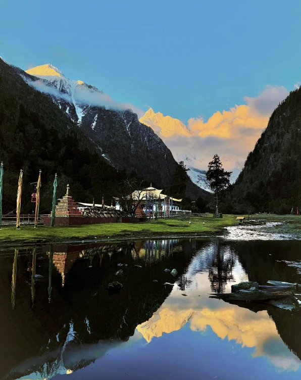 Photo of Yubeng Village: yubeng village guide