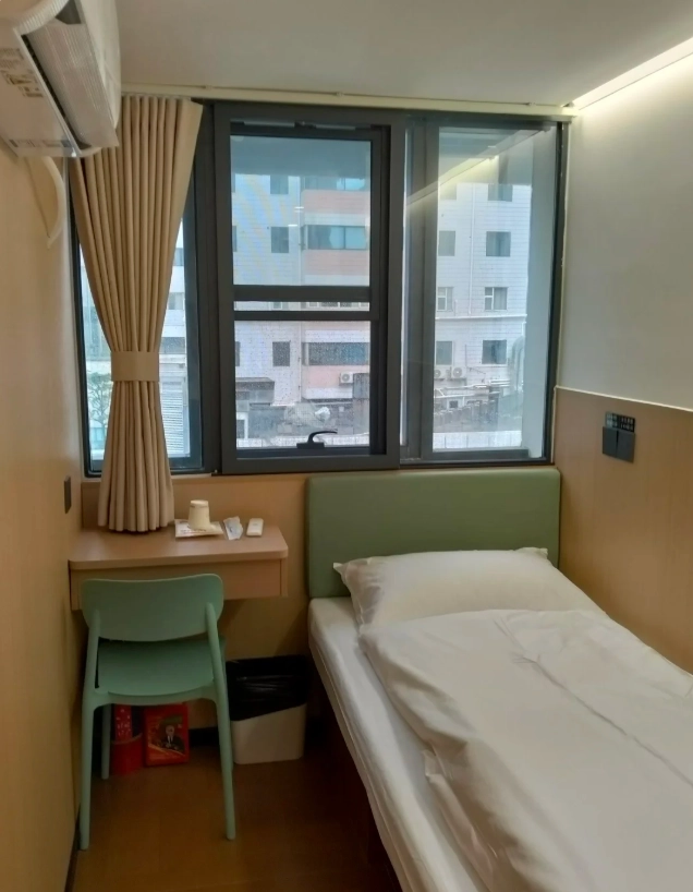 Hostels in China for Solo Travelers: Budget-Friendly Picks & Insider Tips