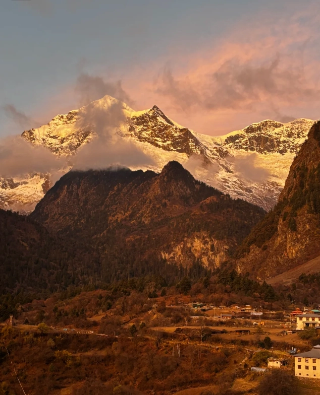 Meili Snow Mountain trek Meili Snow Mountain trek