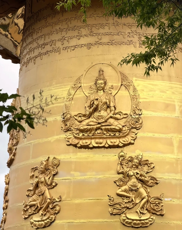 Shangri-La short visit Shangri-La short visit