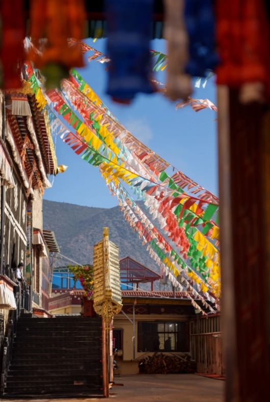 Photo of Ganden Sumtseling Monastery: Songzanlin Monastery day trip