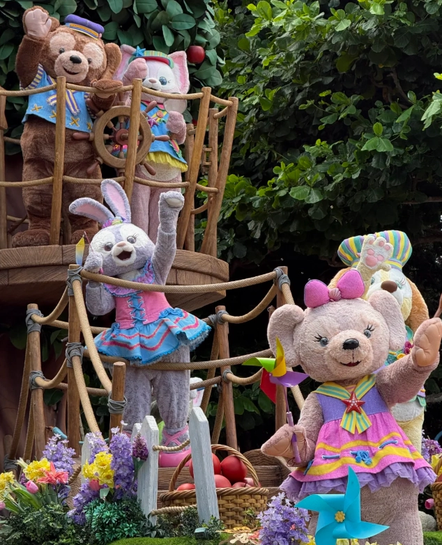 Hong Kong Disneyland transport
