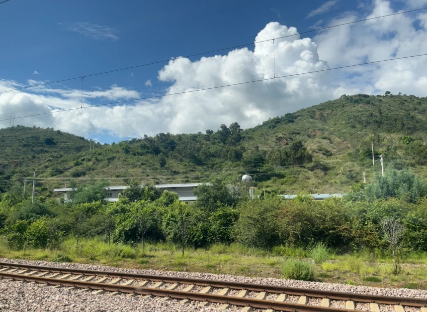 Bullet Train to Shangri-La: Step-by-Step Travel Guide